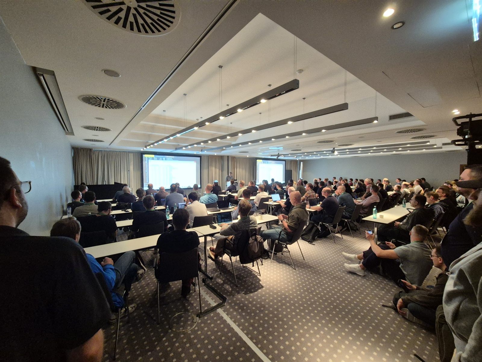 Jeff Hicks talking about PowerShell Scripting Hidden Secrets